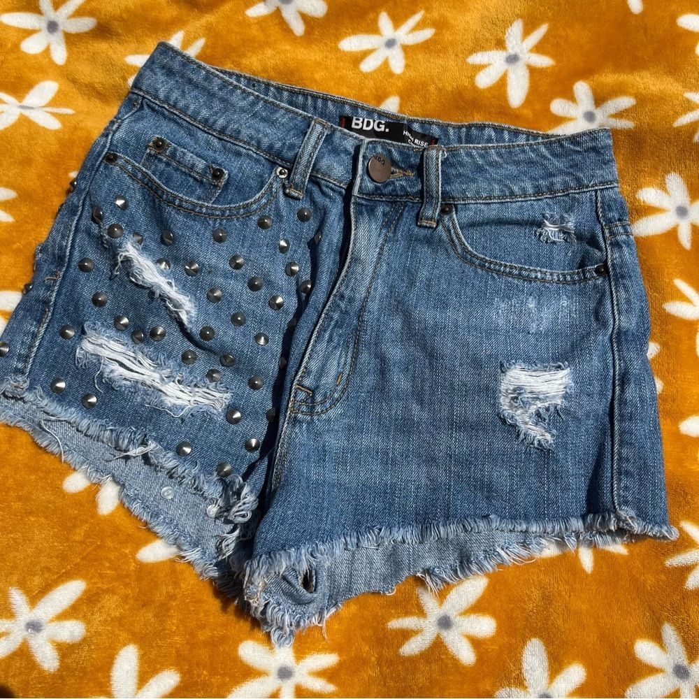 BDG High Waisted Distressed Studded Denim Shorts Size 27 100% Cotton